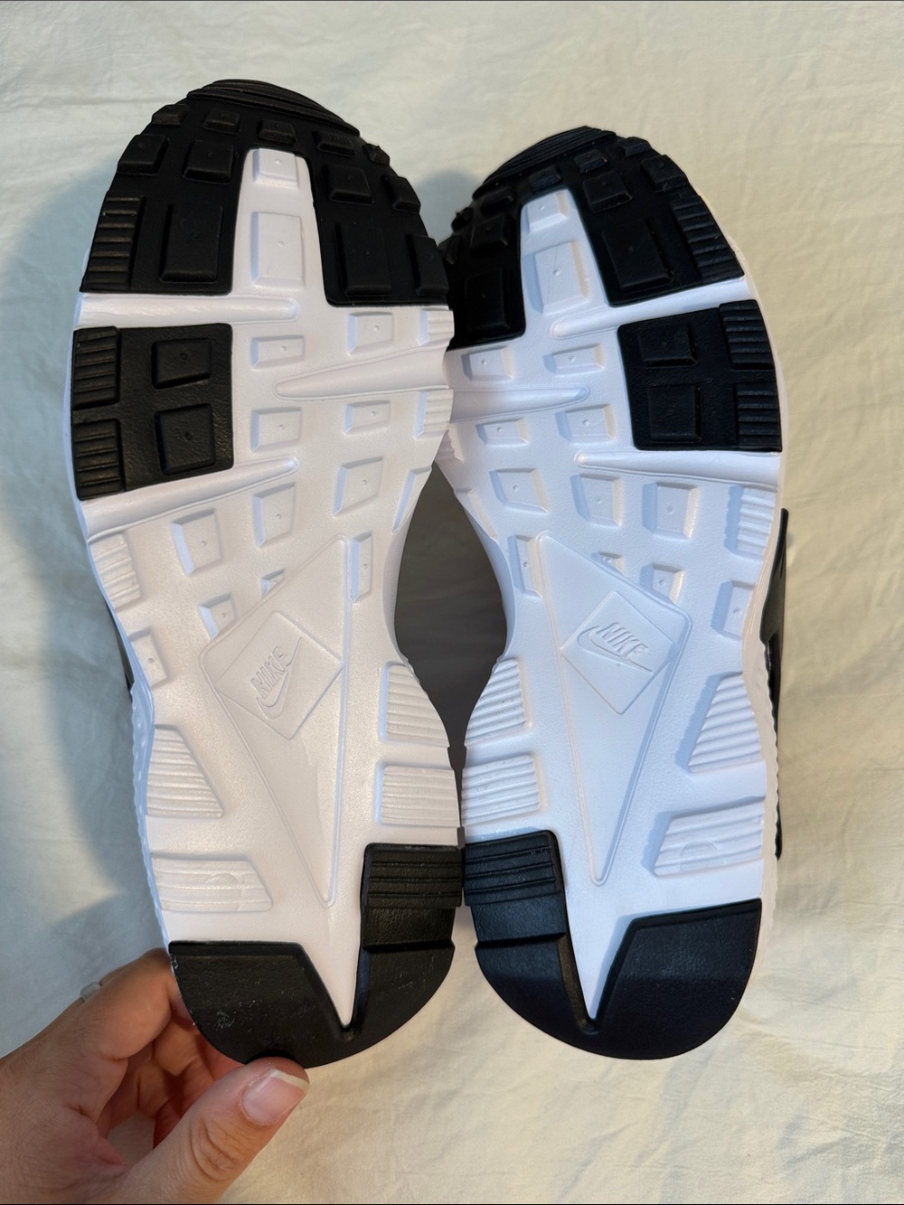 Nike White Black Purple Athletic Sneakers Size 7Y - Picture 6 of 6